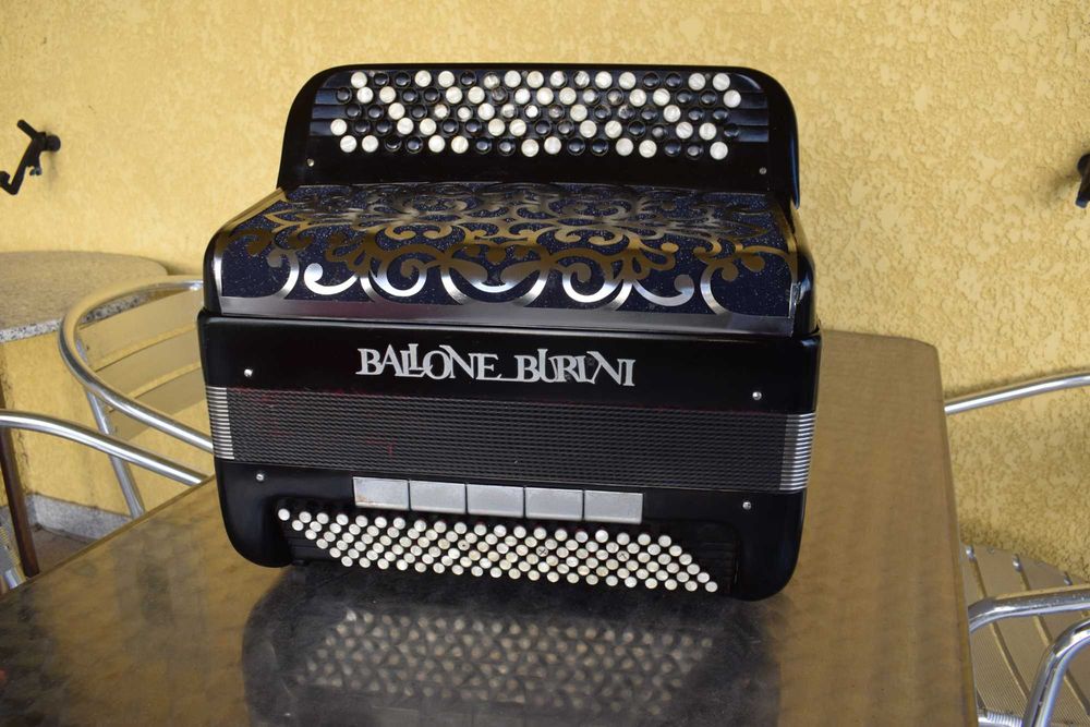 Acordeao Baloni Borini 4 Voz, 120 Baixos. N 258