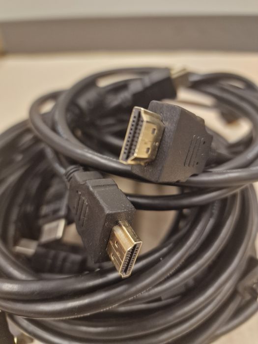 Lote de 6 cabos HDMI com vários comprimentos