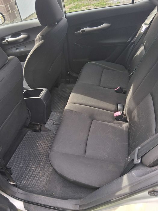 Sprzedam TOYOTE Auris