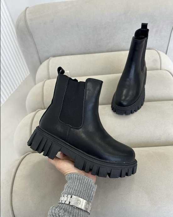 Натуральна шкіра/натуральна вовна. Класні черевики/челсі