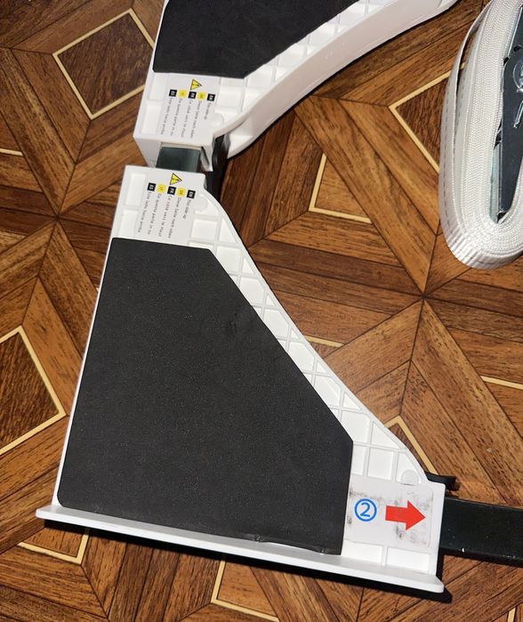 УНІВЕРСАЛЬНИЙ комплект для встановлення пральних і сушильних машин