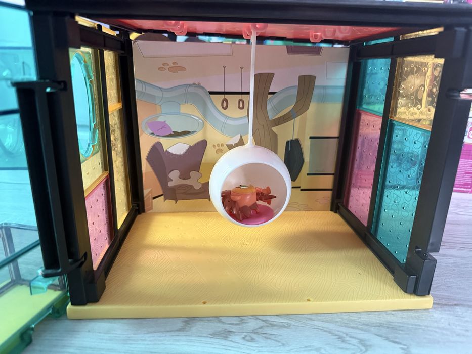 Littlest Pet Shop Domek dzień zabaw