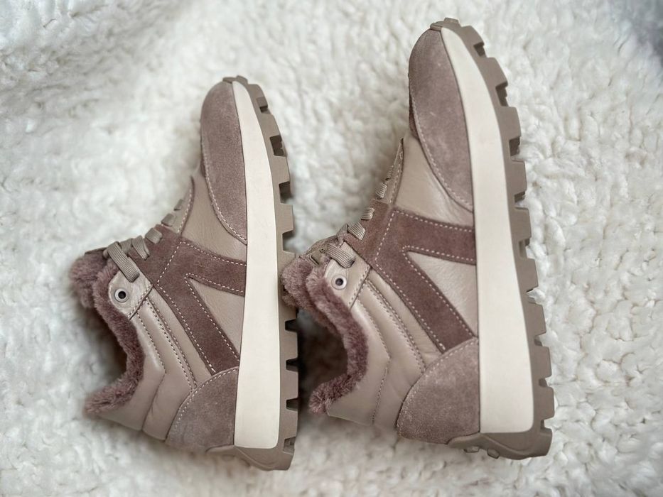 Жіночі зимові кросівки з натуральної шкіри та замші