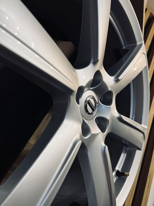 Alufelgi 5x108 VOLVO 19" XC40 60 90 V40 V60 70 90 S60 S80 S90 FORD^ FV