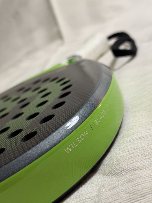 Wilson Blade LT V2 (355g) — Usada Apenas 1 Vez (Como Nova)