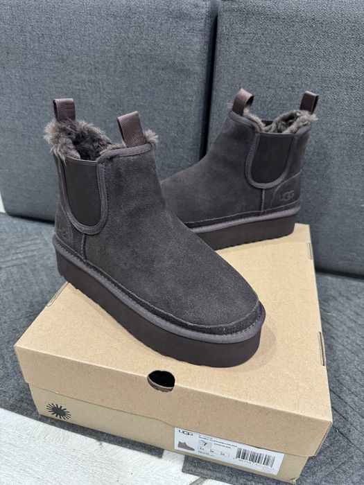 Жіночі темно-коричневі замшеві уггі UGG (37-41)