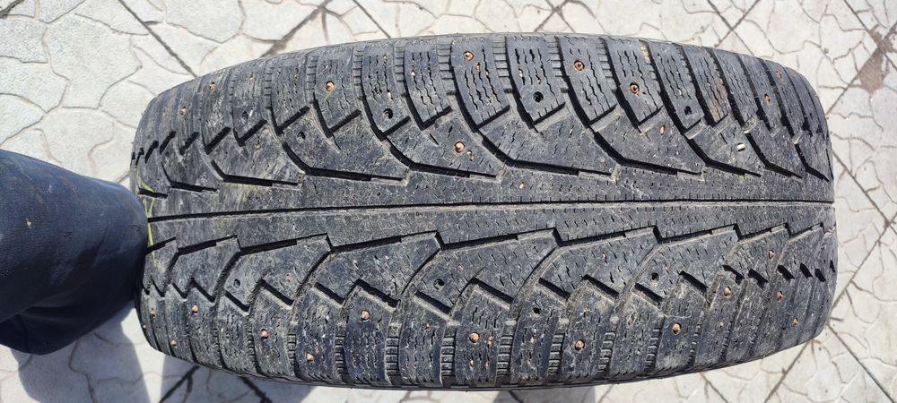 Нокіан 275/65 р17