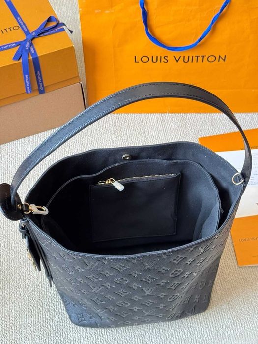 Grande bolsa de couro LV all inbb preta