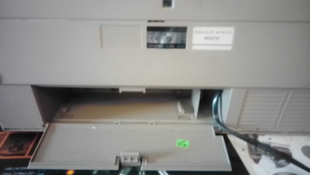 Máquina de escrever/ Typewritter Olivetti Lettera E 501 II