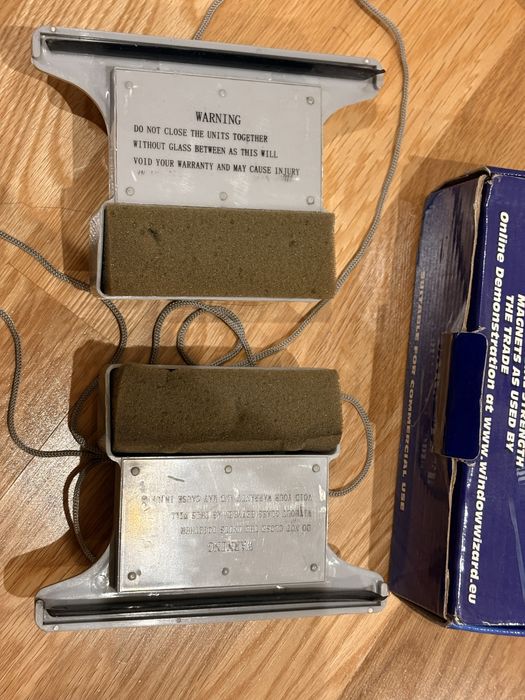 Window Wizard Magnetic Cleaner