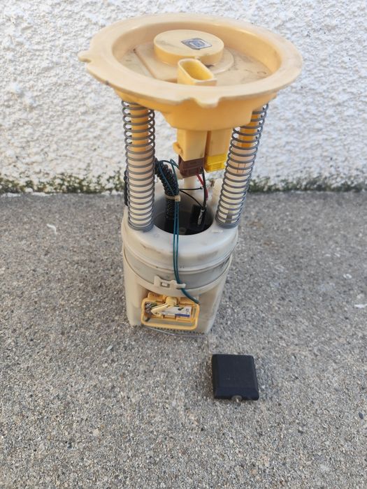 Bomba de gasolina Mercedes B150