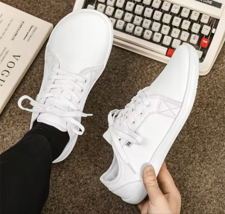 Барефут босоноге взуття кросівки кеди білі