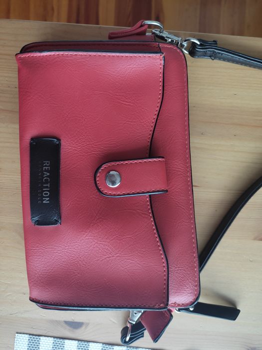 Torebka bordowa z paskiem