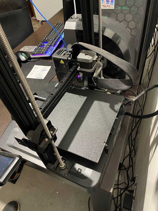 3D FDM принтер Creality Ender 3 V3 KE з філаментом