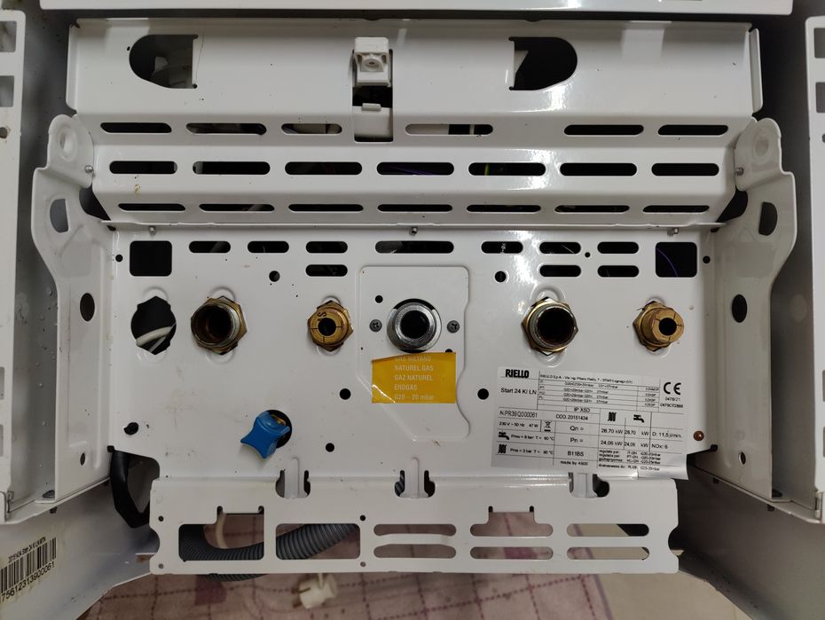 Caldeira a gás Riello Start 24 KI LN – Como nova