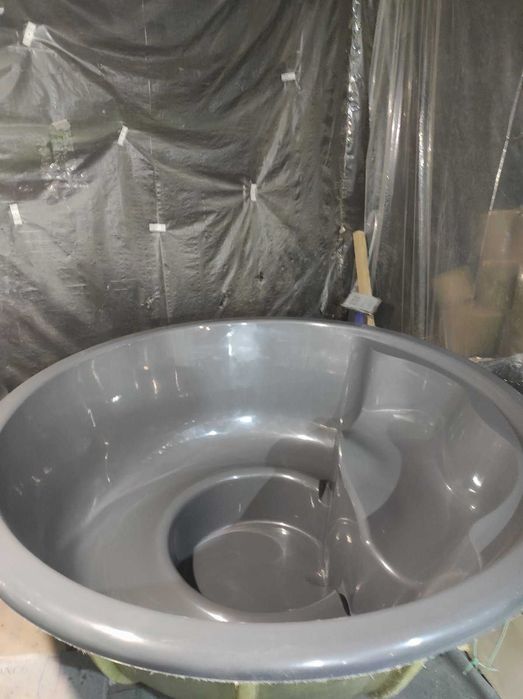 Пластикова вставка для вуличної купелі