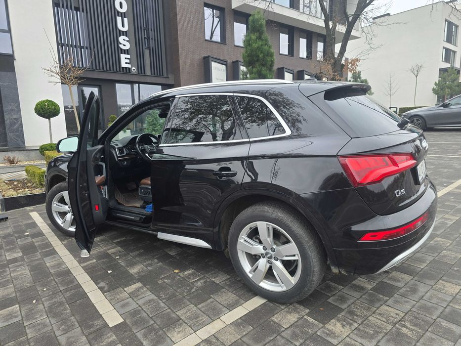 продам автомобіль Audi Q5 2018