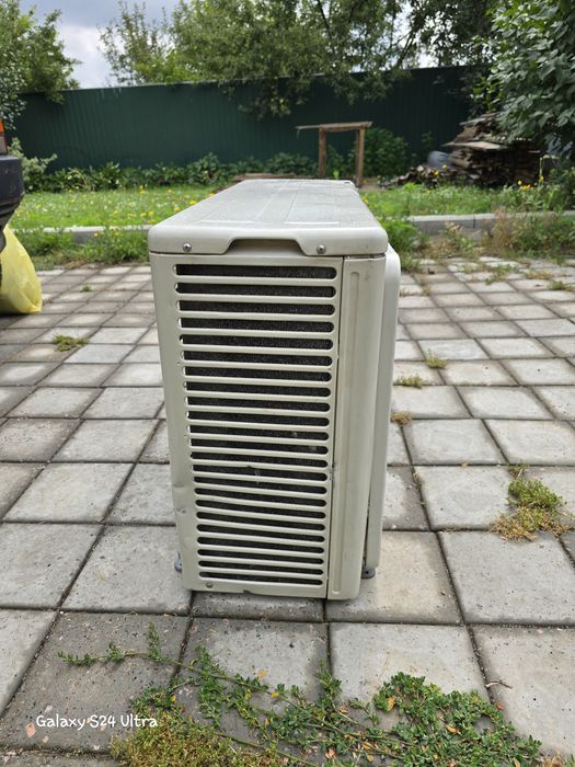 Продам кондиционер ТОSHIBA-12 на 22 фріоне на запчасти або відновлення