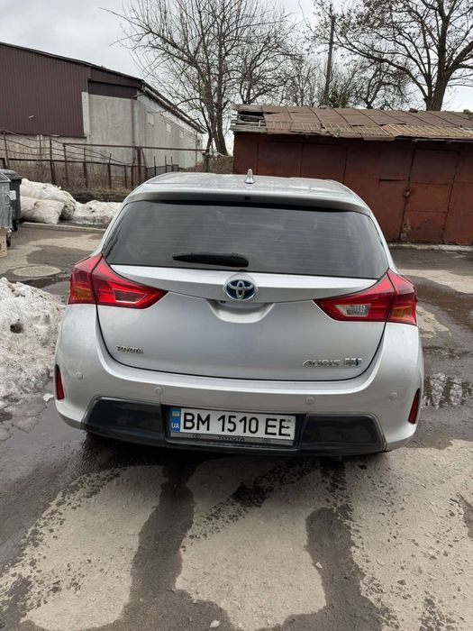 Toyota Auris Hybrid