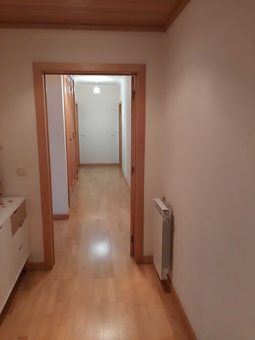quarto c/ casa banho privada para arrendar a estudantes em Aveiro