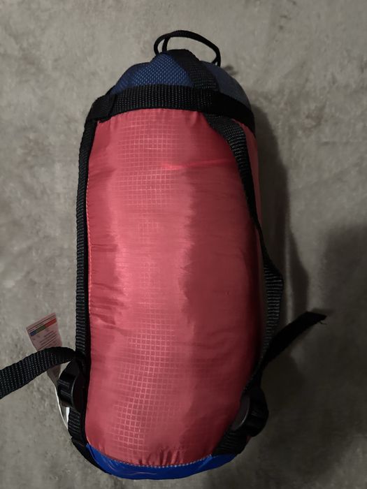 Спальник , спальний мішок adventurige