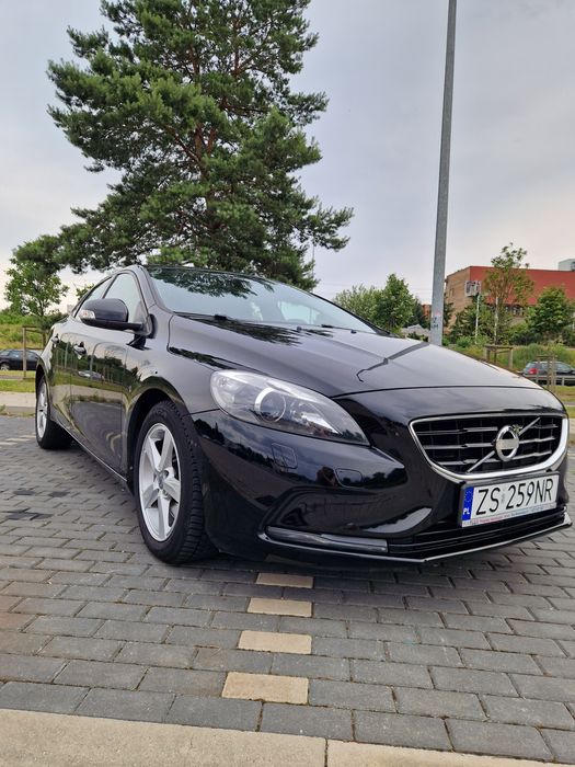 Sprzedam Volvo V40 1.6 Benzyna, 2014 r.