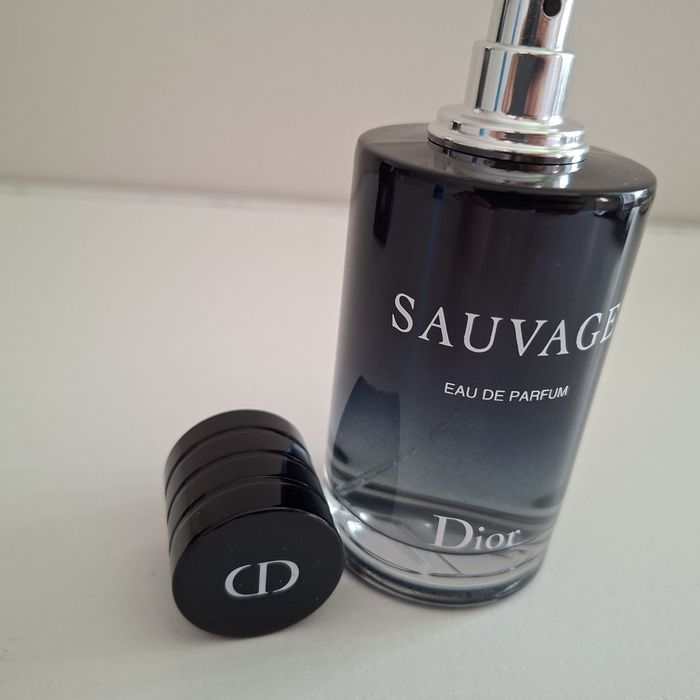 Dior Sauvage Eau de Parfum 100 ml – nowy, pełny flakon.