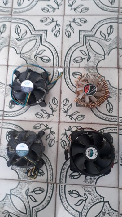 Вентилятор кулер охолодження з радіатором ПК.