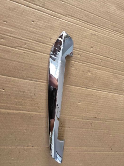 Listwa zawiasu chrom kufer BMW R 18 B K35