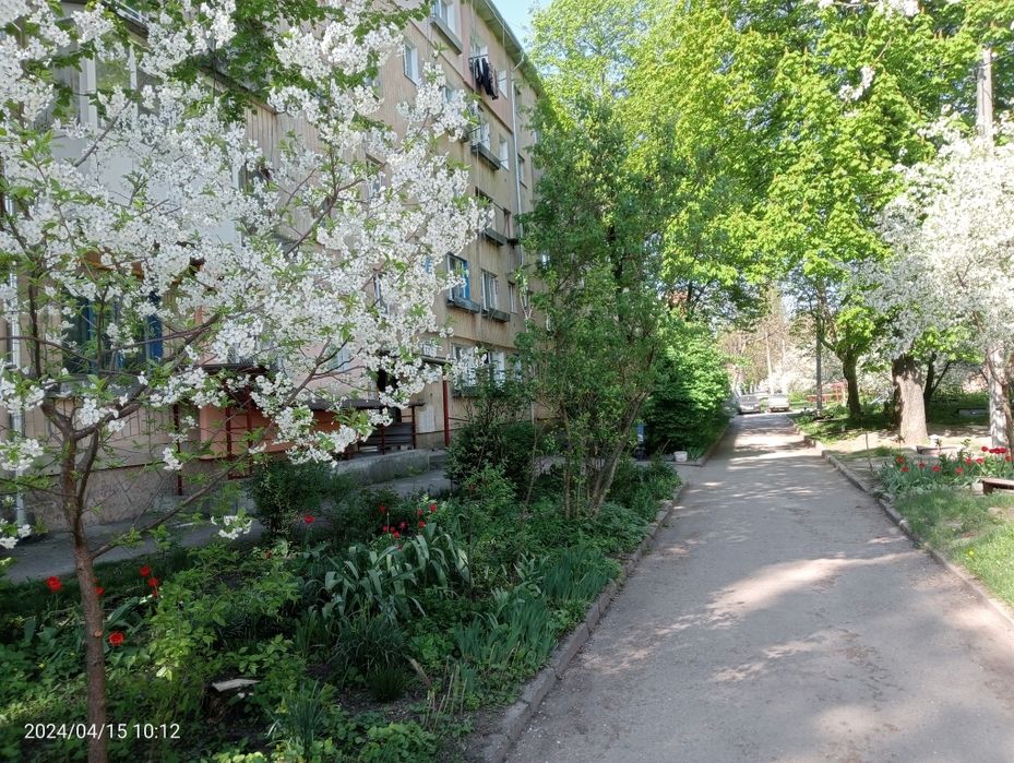 Квартира біля дендропарку вiд власника