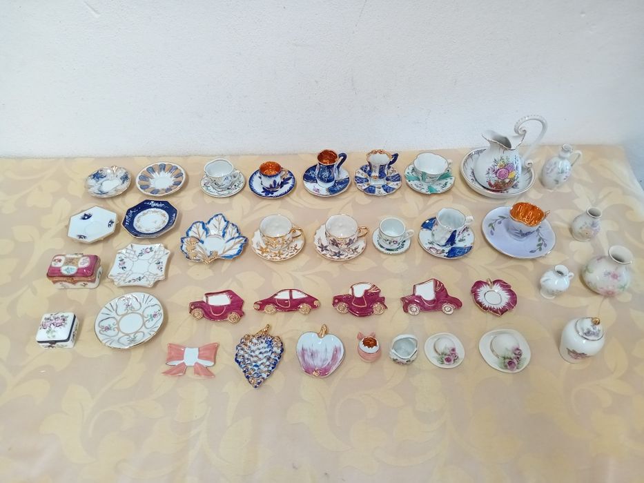 Miniaturas em Porcelana