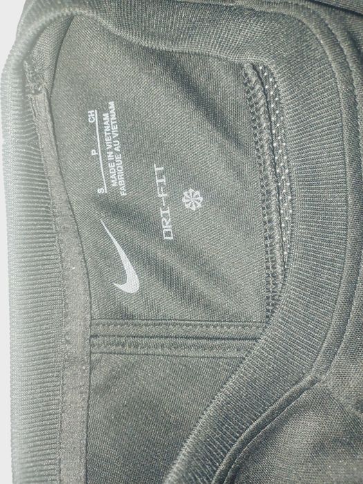 Футболка nike на Dri-fit