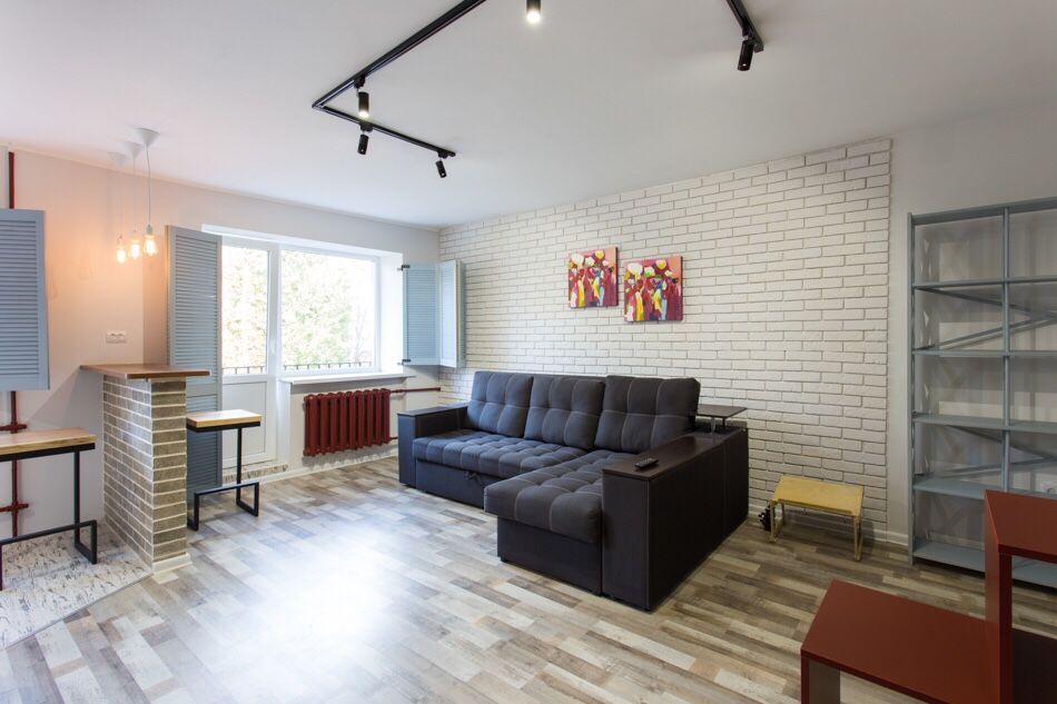 Посуточно / почасово возле Саржиного Яра 2-к квартиру ул.Есенина 12