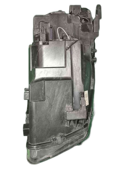 Ótica / Farol Esquerdo MERCEDES-BENZ CLA Coupé A1178200361 (OEM)