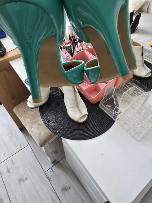 Buty damskie na obcasie Vices