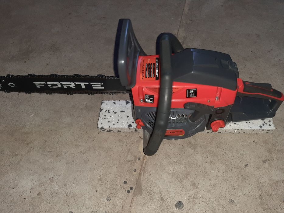 Продам   ензопилу