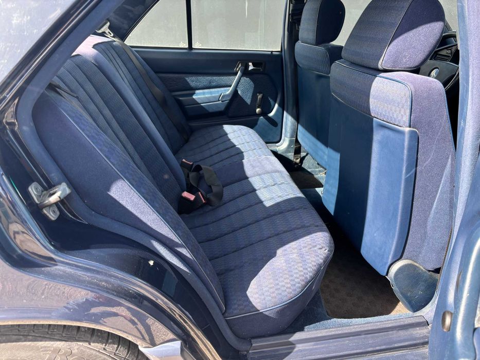 Mercedes 190 E   139000 kms Nacional