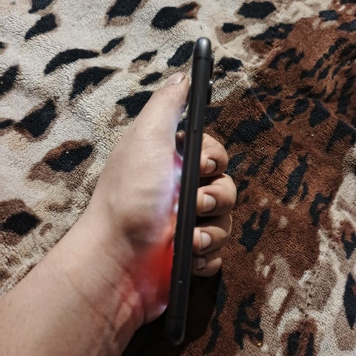 Продам айфон 11 в идеальном состоянии