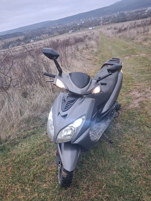 Скутер Storm 150 Куба