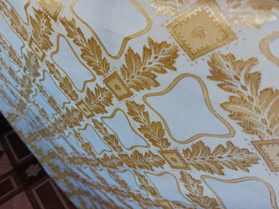 Продаю шторы б/у