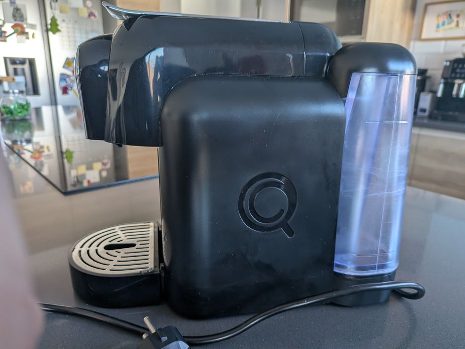 Máquina Café Delta Qool Automática Preta NOVA