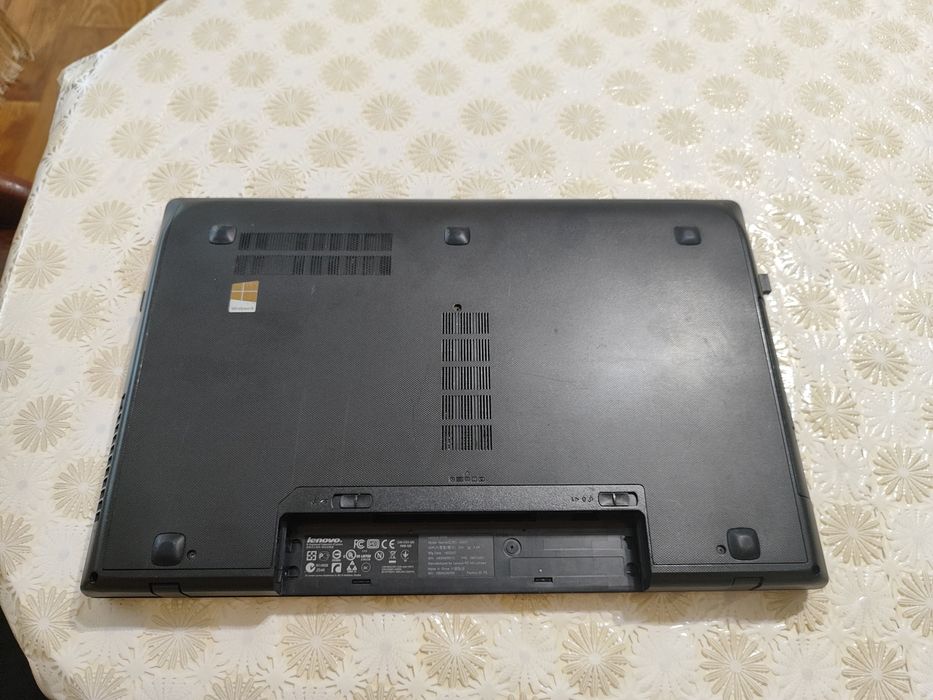 ноутбук Lenovo G700