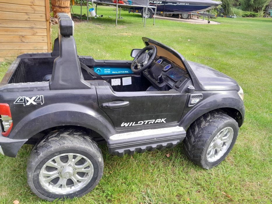 Ford ranger dla dzieci na akumulator