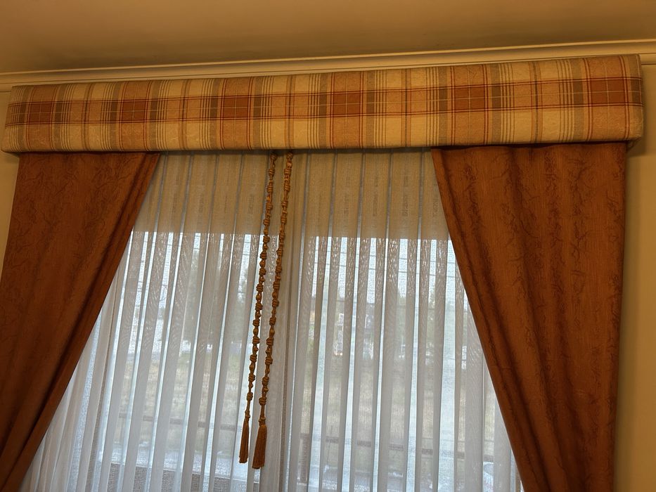 Sanefa madeira forrada + oferta