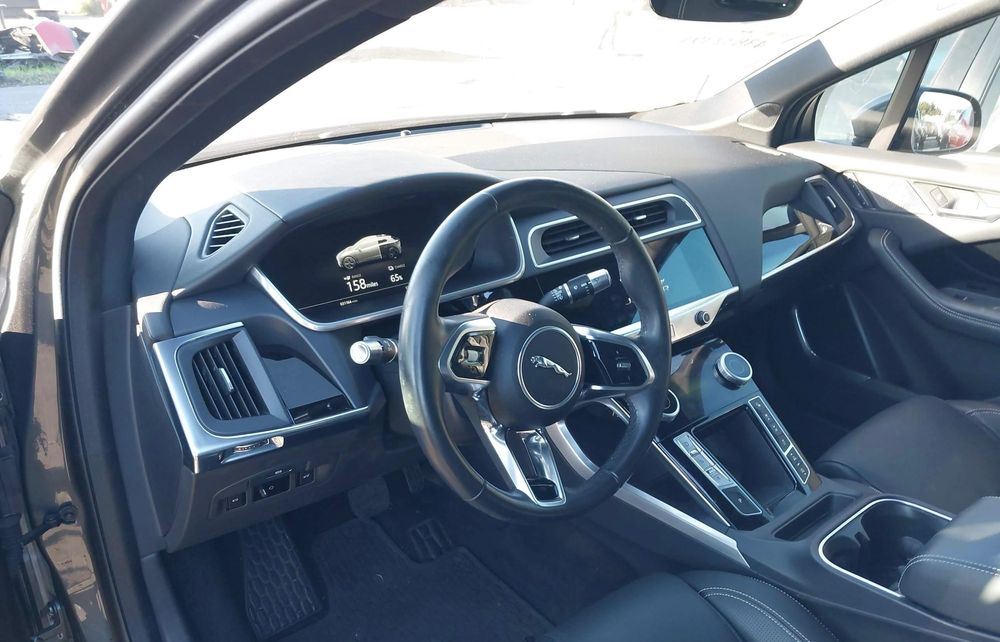 Автомобіль Jaguar I-Pace EV400 2019 заводься та їде