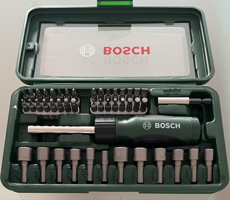 Conjunto chave fendas Bosch e 46 peças