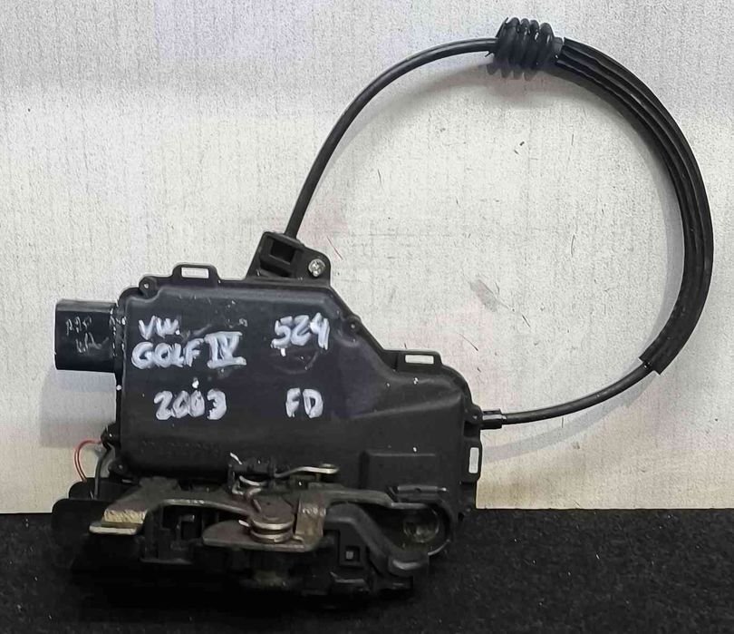 Fechadura / Fecho Porta Direito - VW GOLF IV