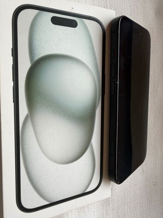 iPhone 15 stan b.dobry, pierwszy właściciel zakup T Mobile