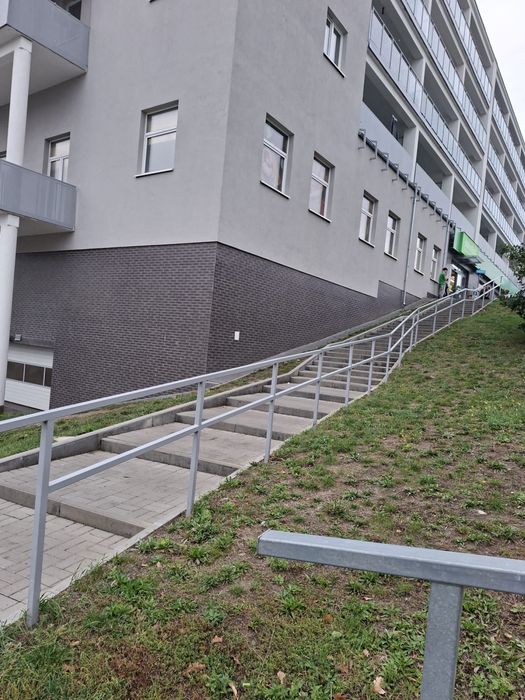 Garaż Nowe miasto, Kusocińskiego, Lewandowskiego, Potrzebowskiego, Dąbrowskiego - Widok 4