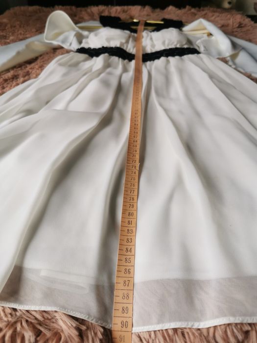 Випускне плаття (в молочному кольорі)